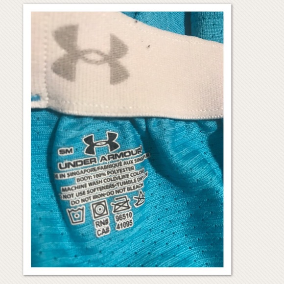 Under Armour running shorts - Picture 2 of 2